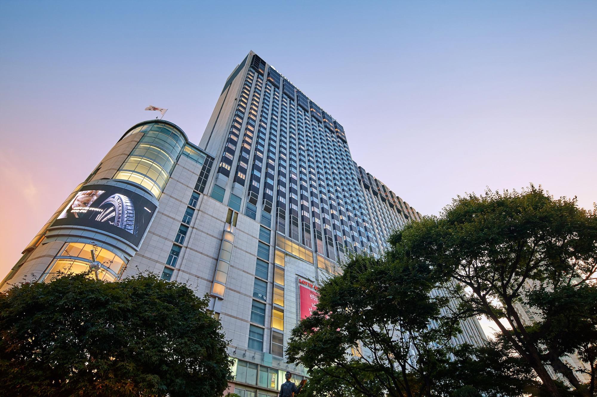 Lotte Hotel Seoul Executive Tower Seul Exterior foto The hotel in 2013